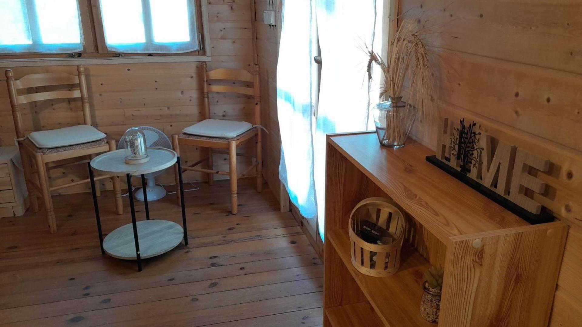 La Cabane En Bois Tourves Exterior photo