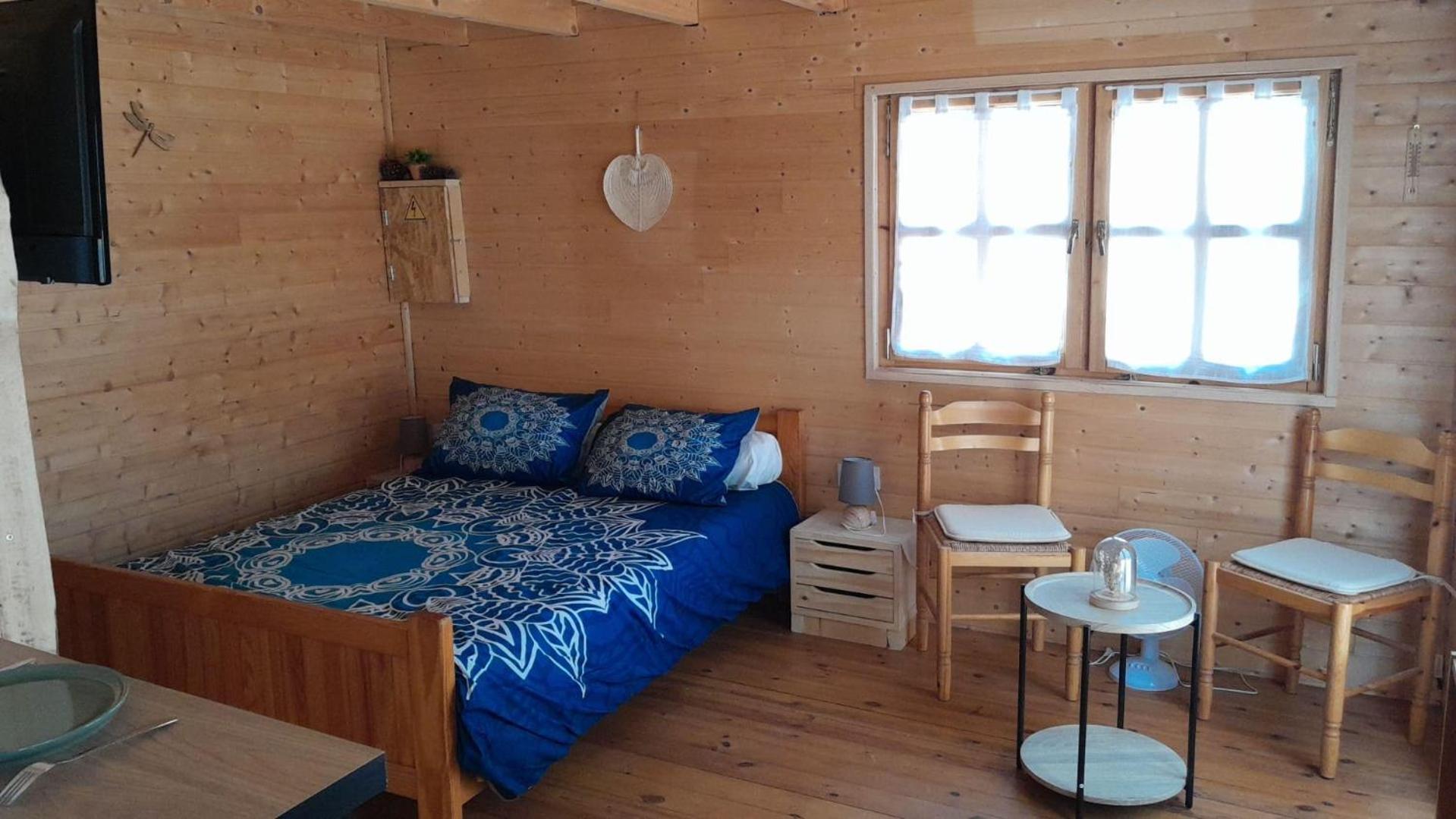 La Cabane En Bois Tourves Exterior photo