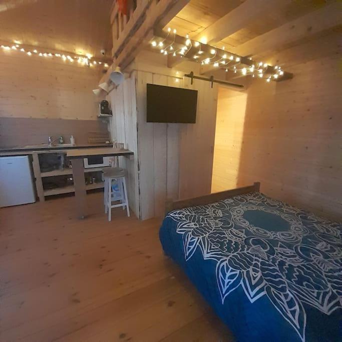 La Cabane En Bois Tourves Exterior photo